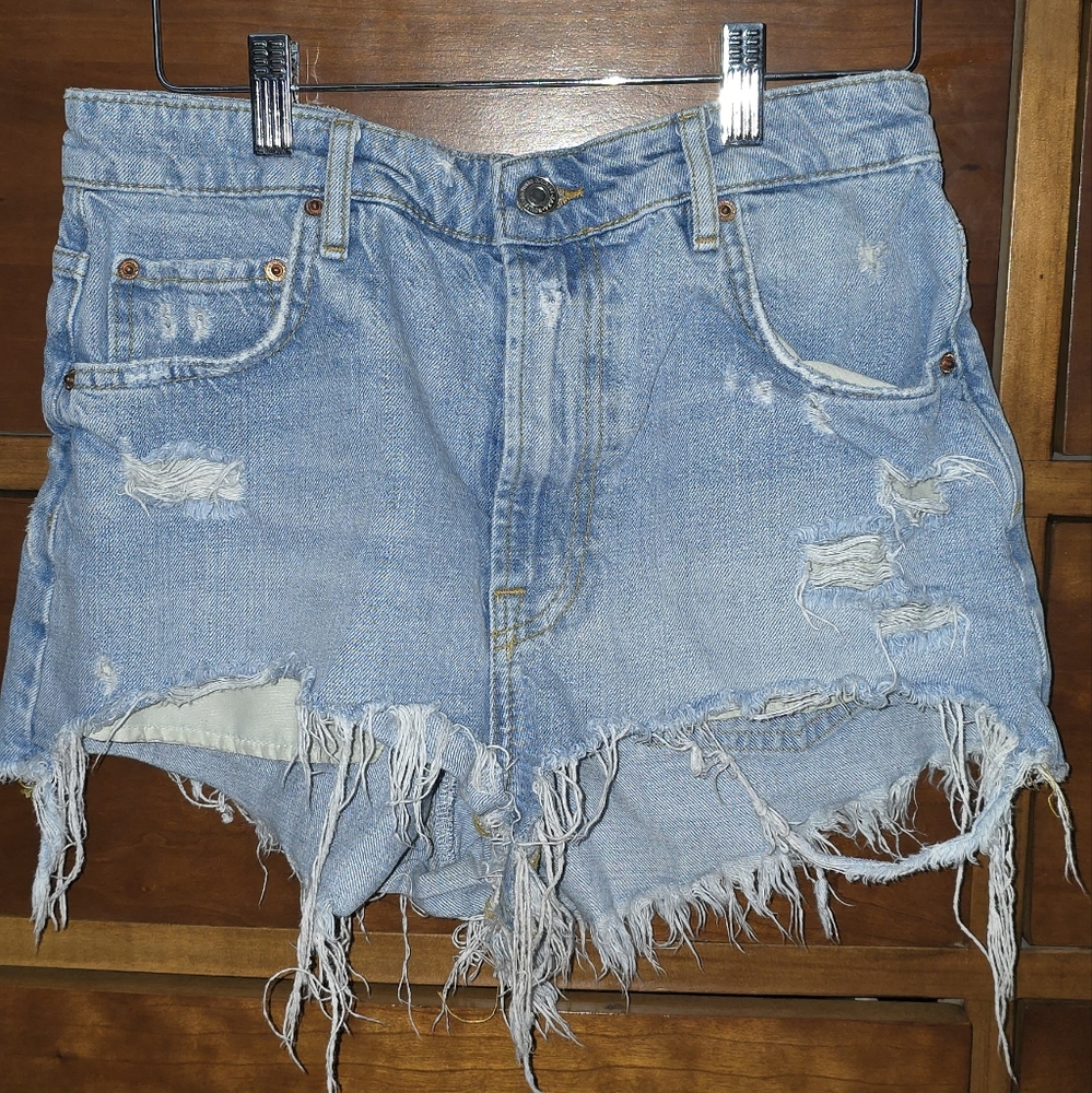 ZARA- Ripped Short skyblue
